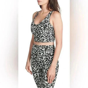 Workout set by Sage collective  S